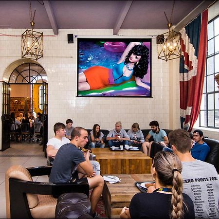 Rest Up Hostel London Bagian luar foto