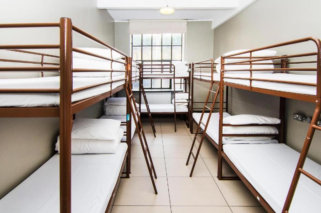 Rest Up Hostel London Bagian luar foto