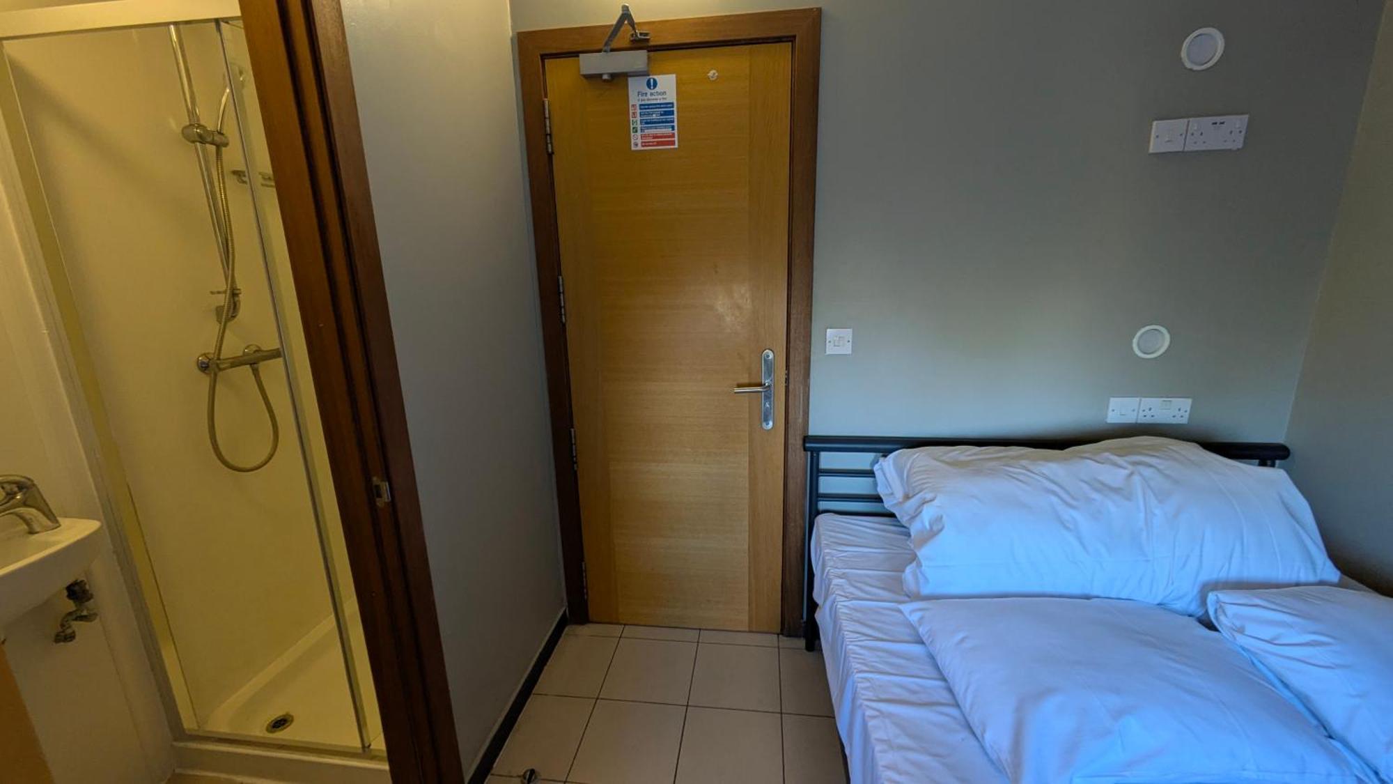 Rest Up Hostel London Bagian luar foto